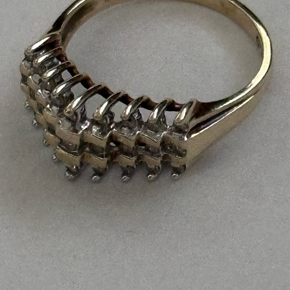 Womens Size 7 10k Yellow Gold 1/4 Carat TW Diamond Ring - Picture 11 of 12